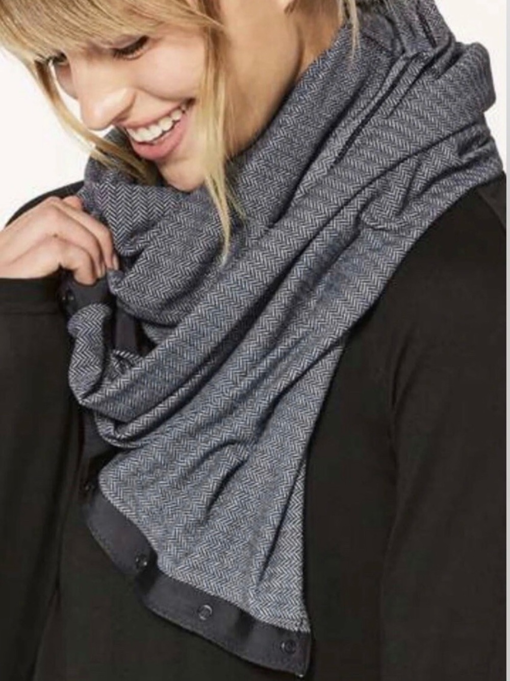 Lululemon Vinyasa Scarf Dark Grey Herringbone NWOT